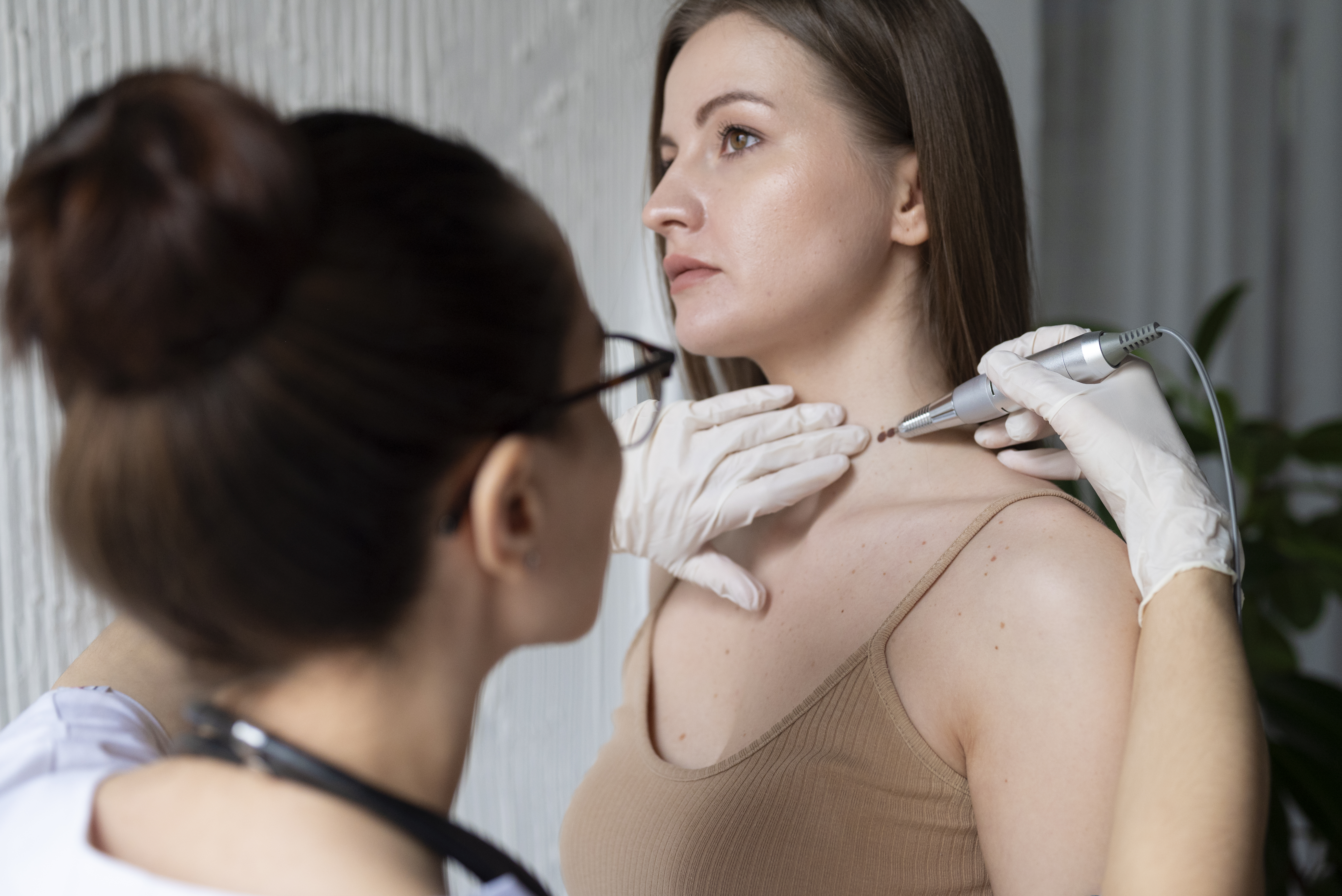 Scar tissue treatment using Dolphin microcurrent technology